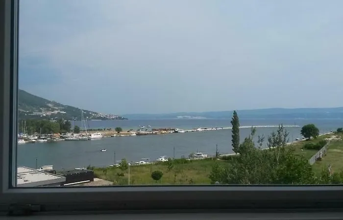 Seaview *