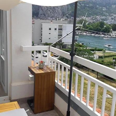 Apartment Seaview Omis